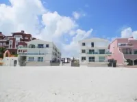 Sept- OCT Sale Spectacular Beach Front View-Relax in A Private Location