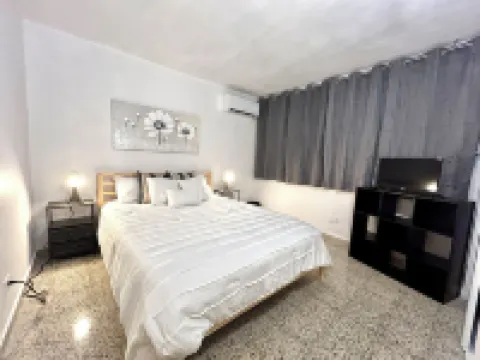 Spacious 5-Br House with Private Pool, WiFi, AC in Lovely Luquillo