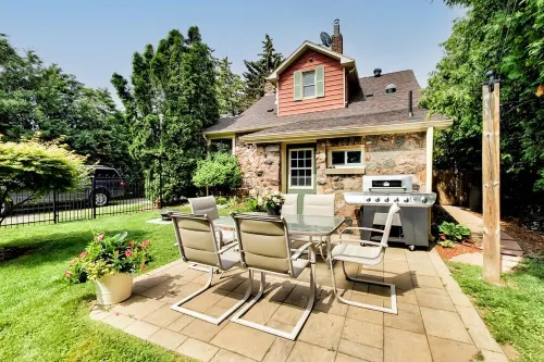 Niagara Wine Country Cottage Hotels in Beamsville