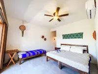 Casa Hermoso Cariño: Capitol Hill Bungalow Hotels in Troncones