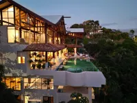 Ultimate Luxury, Dreamlike Setting Within Costa Rica's Lush Forests, Grand Pool