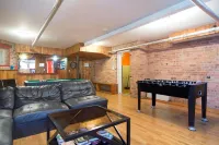 Wrigley Hostel - Chicago
