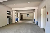 Condo on Lake Keowee w/ Resort Amenities & Pool! - balcony