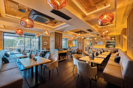 Genusshotel Wenisch Отели рядом с достопримечательностью «Basilika St. Jakob»