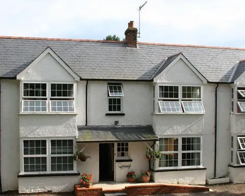 Oakhurst Gatwick B&B Hotels in Crawley