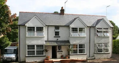 Oakhurst Gatwick B&B Hôtels à proximité de la Gatwick Airport South Terminal