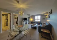 Cozy Invermere Condo by the water Hotels in Invermere