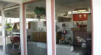 Desert Inn Motel