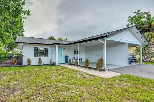 Sunny Florida Escape w/ Patio, Grill & Fire Pit! - Condos