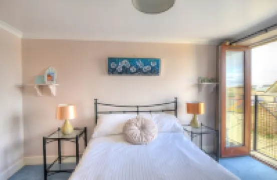 9 Maritime House Hotels in 