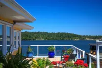 Birds of a Feather Victoria Oceanfront Studio Suites - románticos