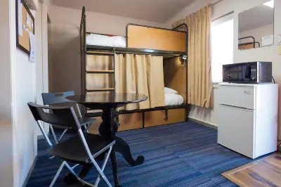 Rad Hostel Hôtels à : 