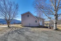 3 Mi to Catskill Trail: Stamford Cottage w/ Views - 2-Star