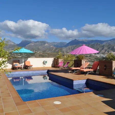 Welcome Inn Nerja Guest House Luxury Bed & Breakfast