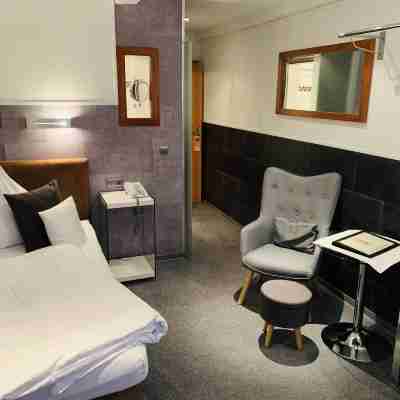 Schlosshotel Landstuhl Rooms