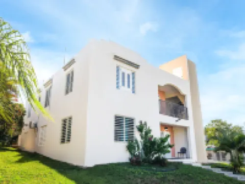 Colinas del Atlantico Vacational House 2nd Floor Hotels in Isabela