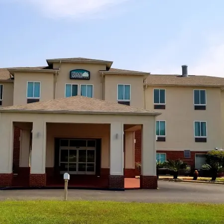 Home Inn & Suites