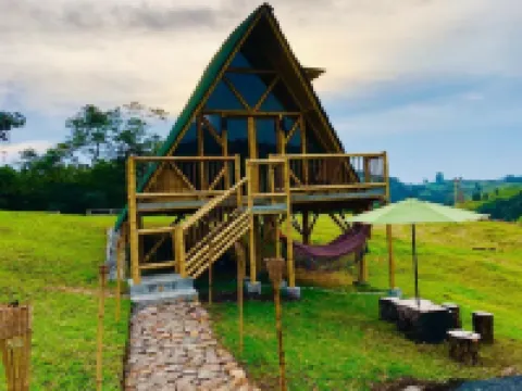 赫拉杜拉小屋酒店