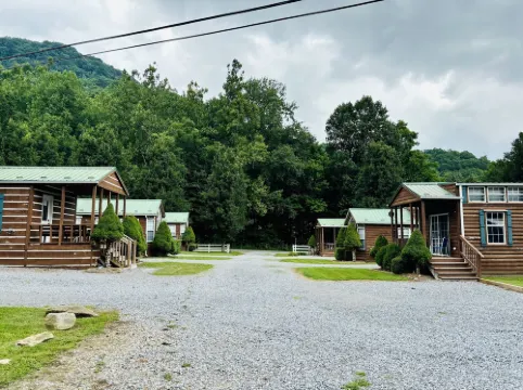 Maggie Valley Cabin Rentals Hotels in Ivy Hill