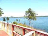 Redclyffe Shore Motor Inn - Ocean View