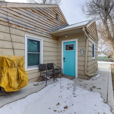 2 Mi to Dtwn Pet-Friendly Casper Apt!