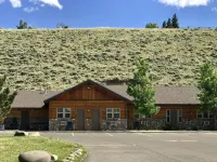 Holiday Lodge Hotels in Cody