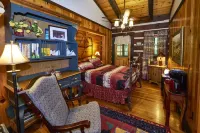 Creekwalk Inn Bed and Breakfast with Cabins