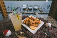 Sportsman's Lodge Hotels in Wabanica Township