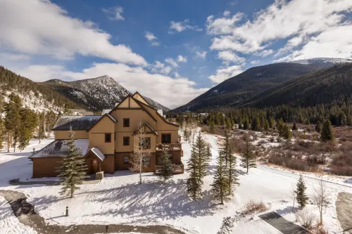 Red Hawk Townhomes by Summit County Mountain Retreats - Gym