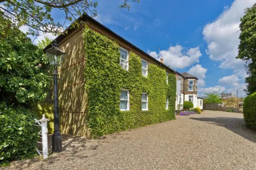 Stuart House Hotel Hotels in North Runcton