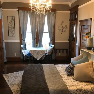 Three Danes Inn Hotels near Fort Worth T&p Station
