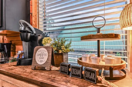 Grand Mountain View Lodge by Ghosal Luxury Lodging