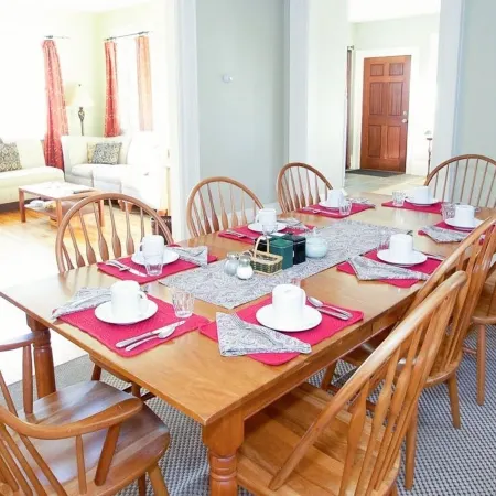 24 East Main Street B&B