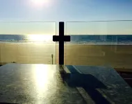 Stones Throw - Ocean View