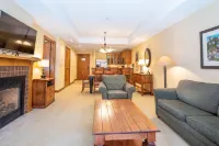 One Bedroom Condo with Large Balcony over Mountaineer Square 1 Condo - No Cleaning Fee! by RedAwning Hotels in Mount Crested Butte