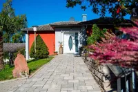 Villa Croatia & Restaurant Adria Hotels in Erlenbach am Main