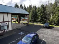 Packwood Lodge & Cabins - Motels
