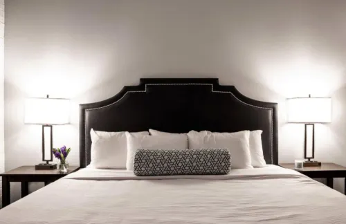 Bold 2Br 2BA in the Block Apartment by CozySuites!