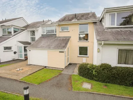 Delfryd Отели рядом с достопримечательностью «Парк Гринвуд Фэмили»