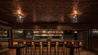 The Inn of Lake George - bar