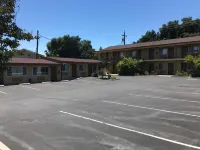 Budget Inn - Moteles