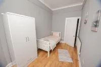 Bonhill Getaway Hotels near Dumbarton Castle