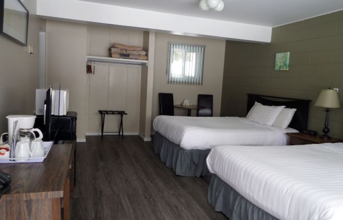 Ray Lyn Motel