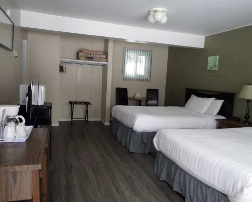 Ray Lyn Motel Hotels in Kootenay Boundary