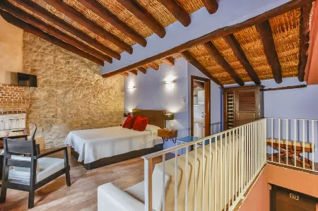 Fonda la Grancha Отели в г. Valderrobres