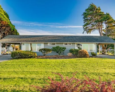 Dungeness Bay Cottages Hotels in Sequim