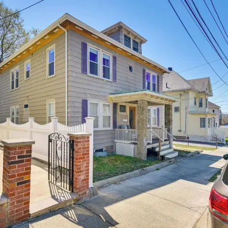 Revere Vacation Rental Near Mbta ~ 7 Mi to Boston!