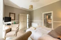 Kilmaronock Manse B&B Hotels in Drymen