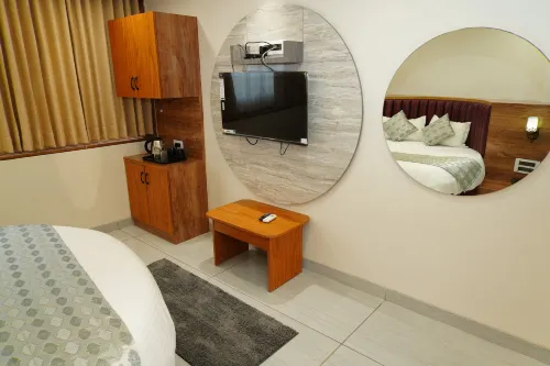 Hotel Bhagyalaxmi Luxury Inn - 2-Star