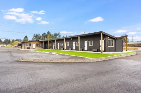 South Bay Inn Отели рядом с достопримечательностью «P. Kelly Boss Ocean Walk Landing»